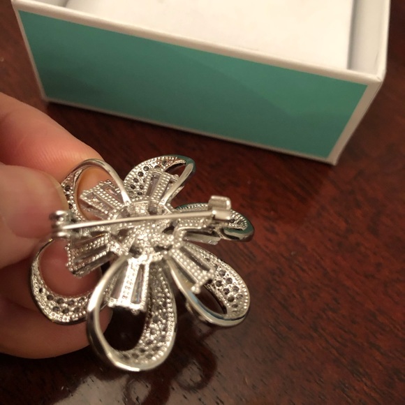 Brooch. SOLD - Picture 8 of 8